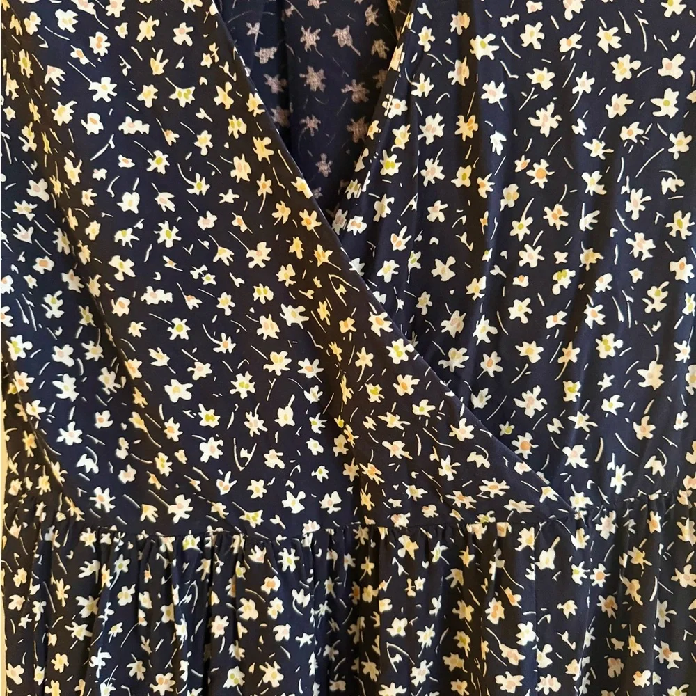 Madewell Floral Maxi Dress in Navy and White - Picture 5 of 8
